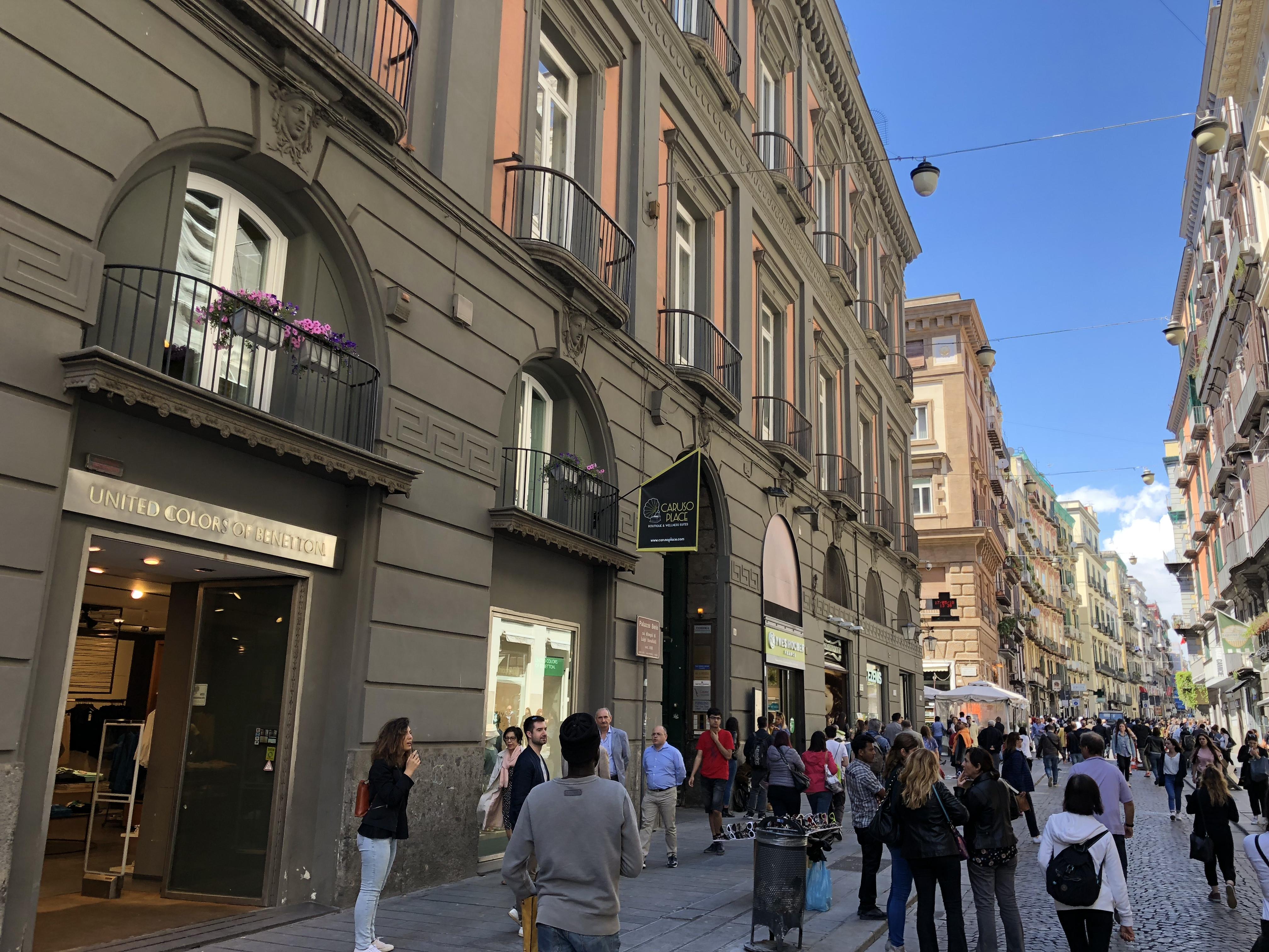 Caruso Place Boutique & Wellness Suites Naples Exterior photo